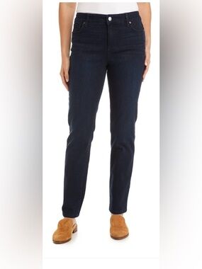 Bandolino Straight Leg “MANDIE”Jeans in Dark Blue Wash in Size 18 Short